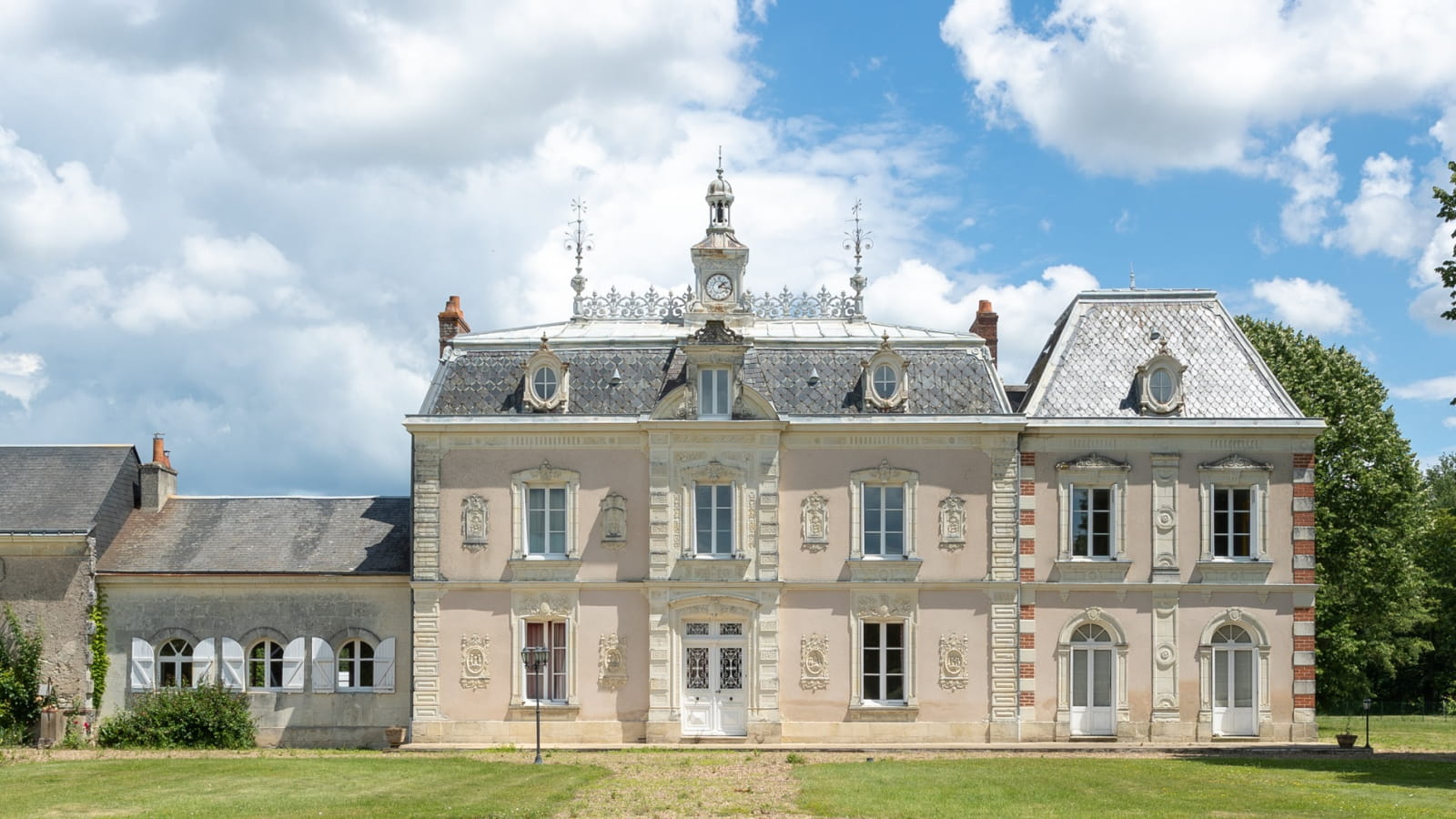 Château de l'Aulée, Azay-le-Rideau, oenologie, vignoble, domaine d'exception, AOC Touraine Azay-le-Rideau