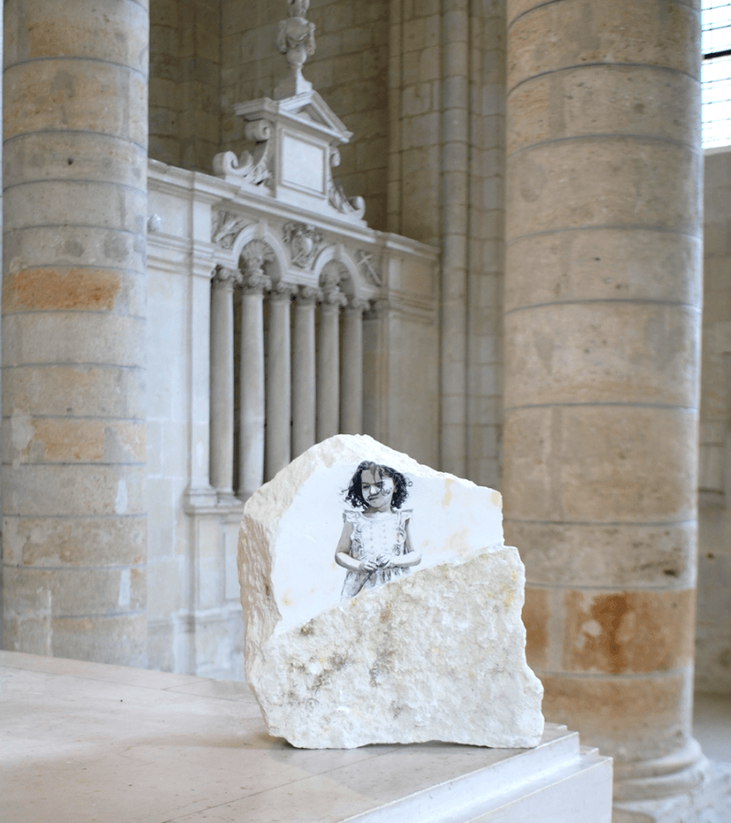 Une pierre derrière soi © Fabien Mérelle