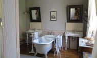 Château-verrieres-salle de bain