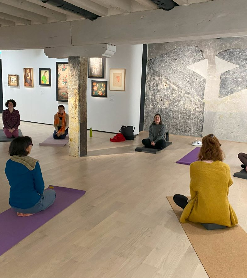 Yoga au musée d'Art moderne de Fontevraud ©Fontevraud