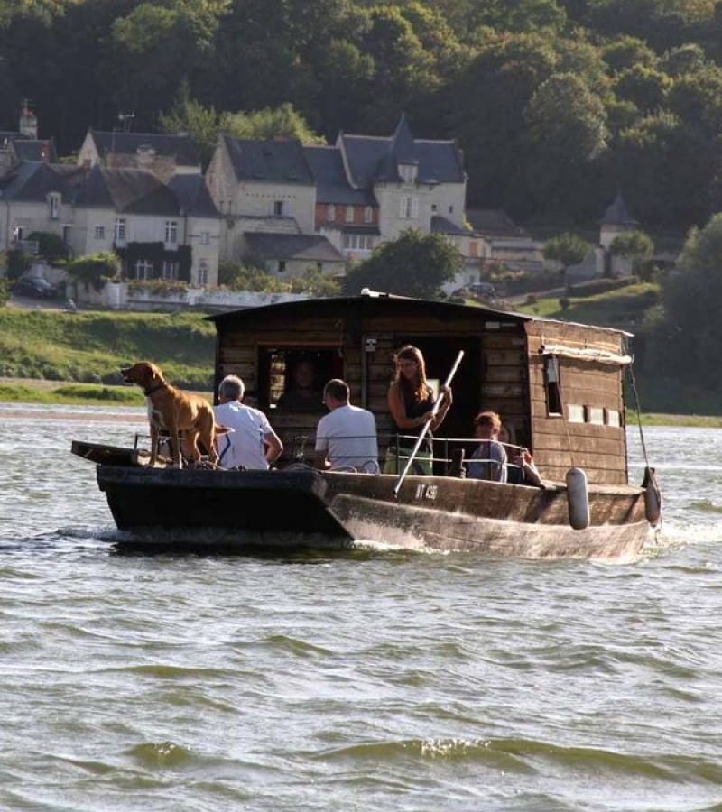 Balade en bateau traditionnel sur la Vienne et la Loire